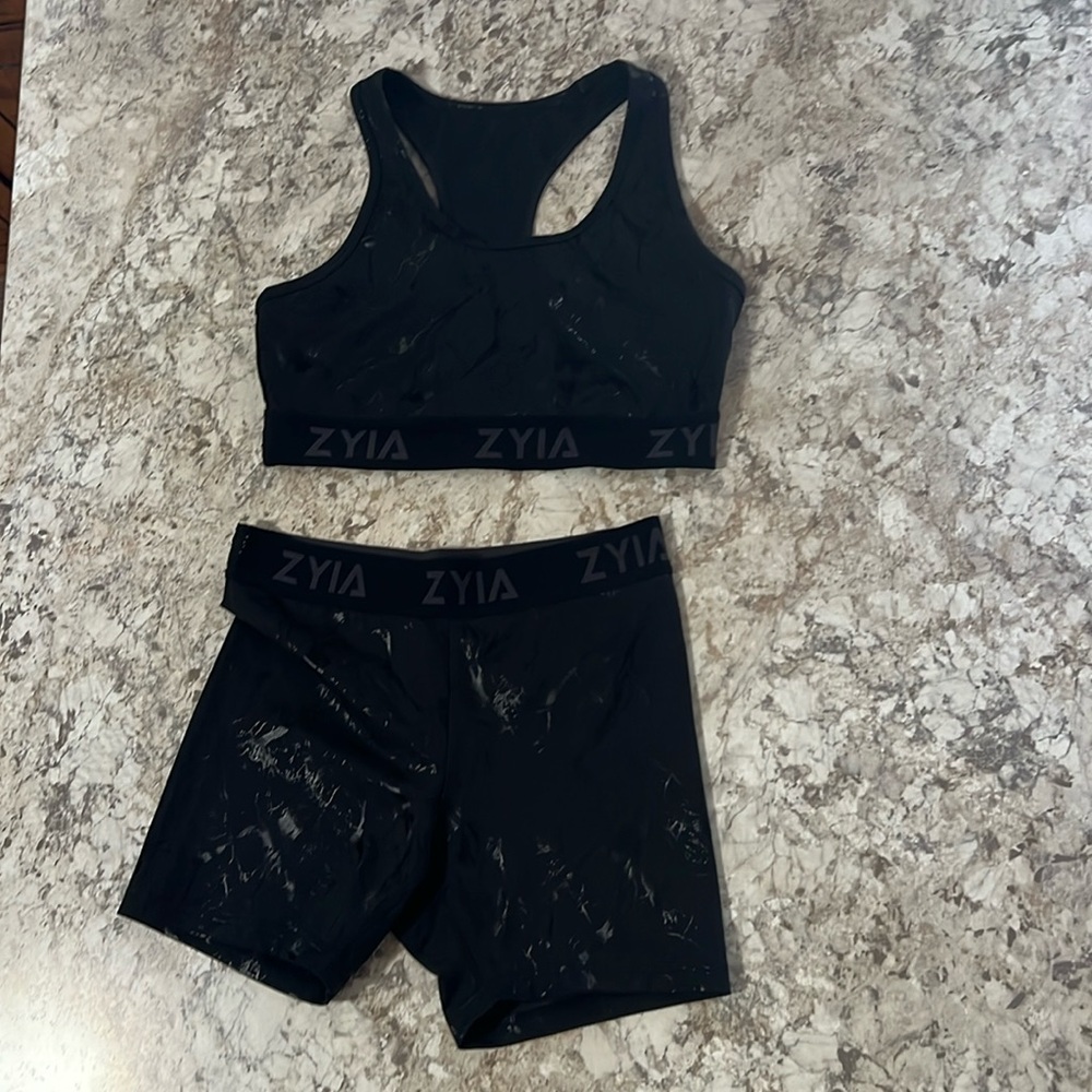 Barely worn set.